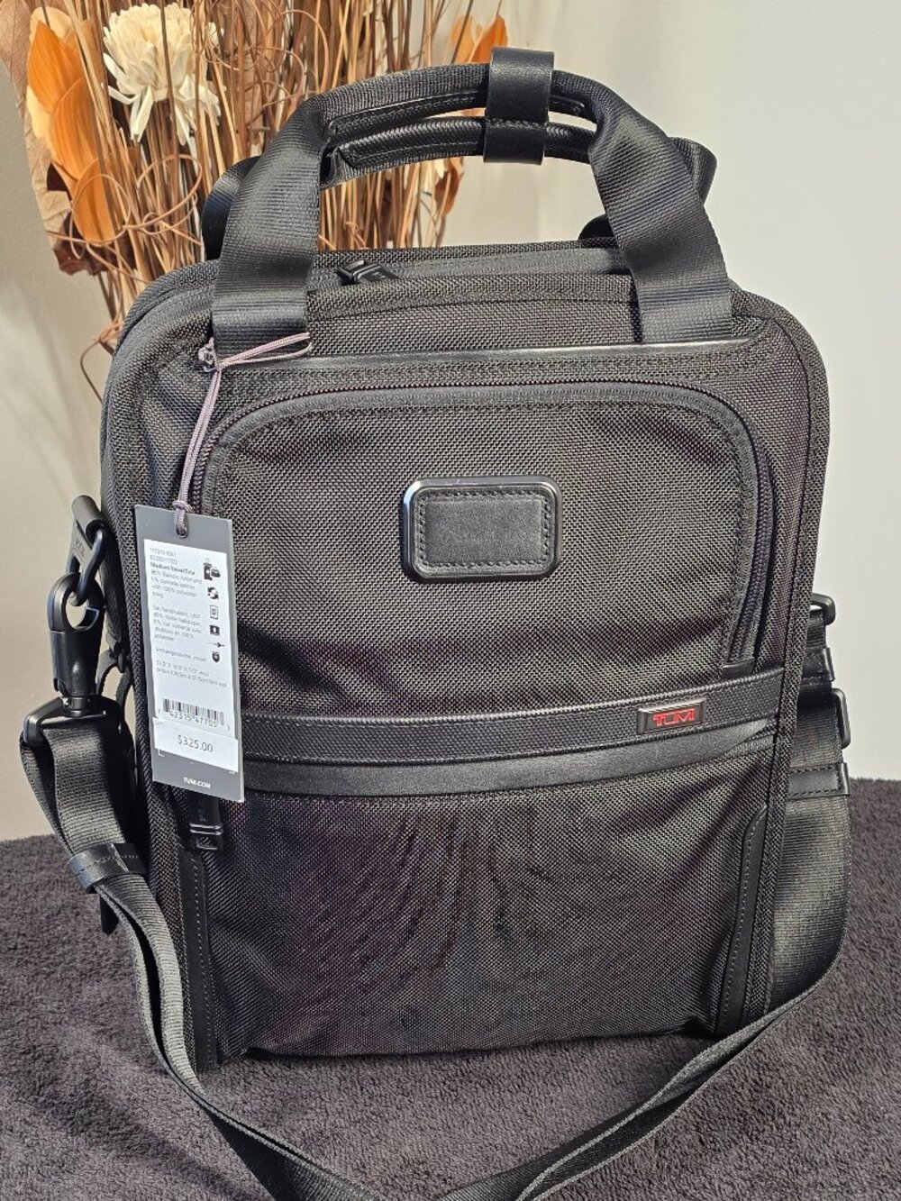 TUMI Alpha 3 Medium Expandable Travel Tote NWT - Picture 10 of 10